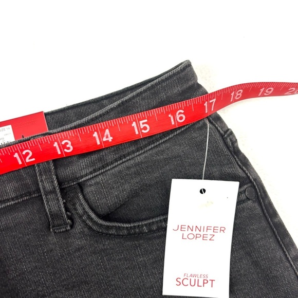 NWTJennifer Lopez High Waisted Flawless Sculpt Charcoal Raw Hem Jean Shorts (14) - Picture 13 of 13